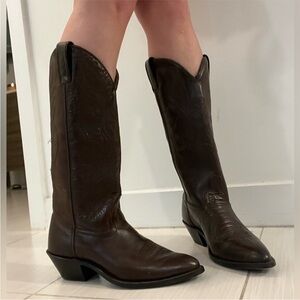 Laredo Dark Brown Leather Cowgirl Boots (Size 7 but fit like a 6 1/2)
